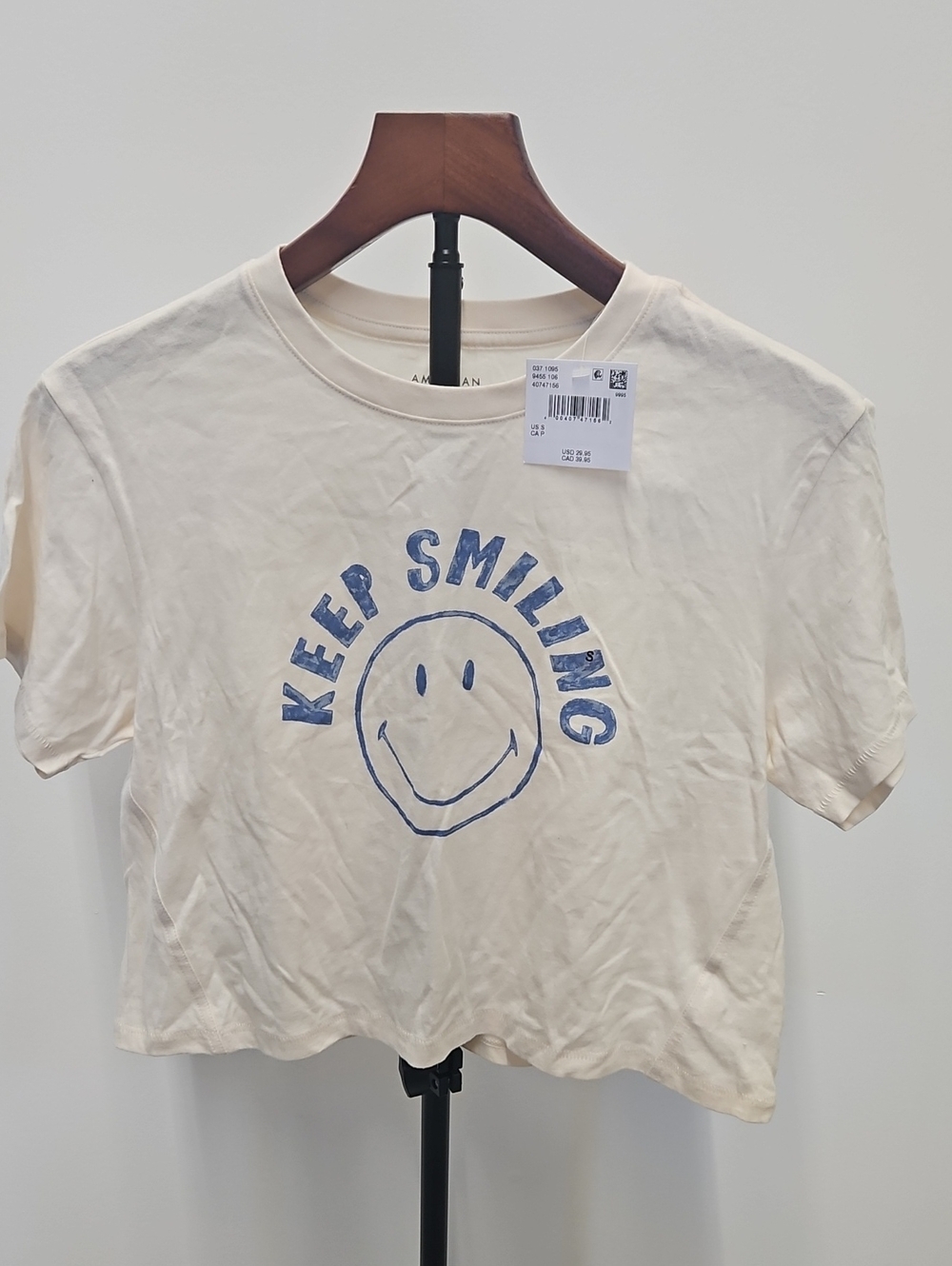 American Eagle Cream Tee with Blue Smiley Print